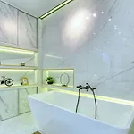 Rino Luxury *