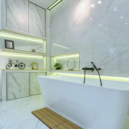 アパート Rino Luxury ザダル