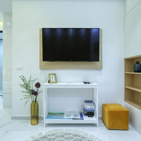 Rino Luxury ザダル