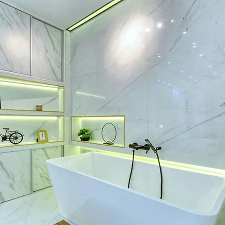 Rino Luxury *